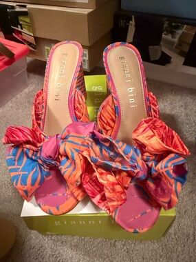 Gianni Bini Pink, Orange & Blue Bow Slide Sandals